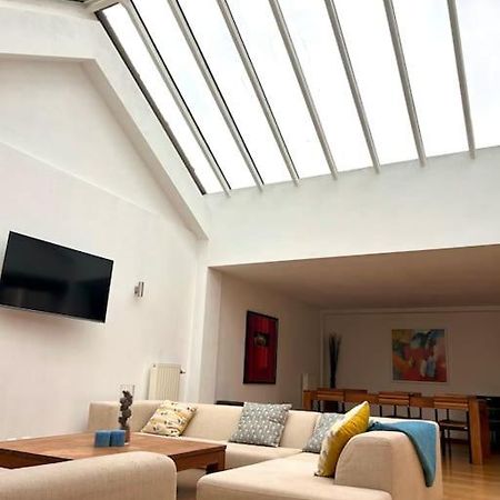 Down Town Spacious Duplex With Private Parking & Game Room Brüksel Dış mekan fotoğraf