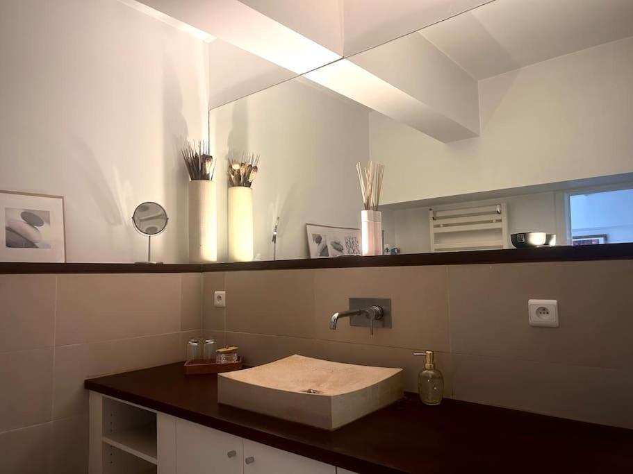 Down Town Spacious Duplex With Private Parking & Game Room Brüksel Dış mekan fotoğraf